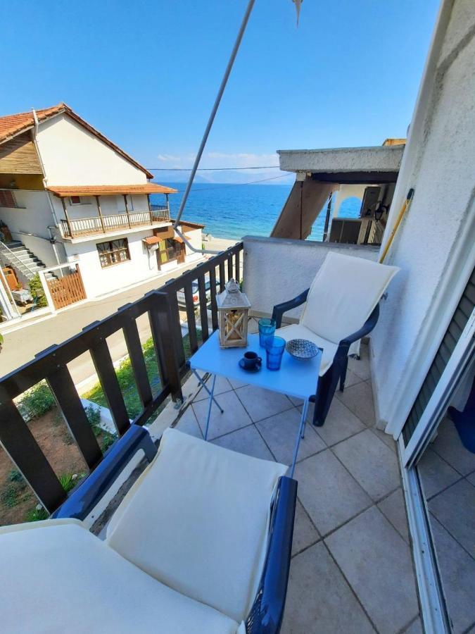 Beautiful Seaside Studio Akrata Exteriér fotografie